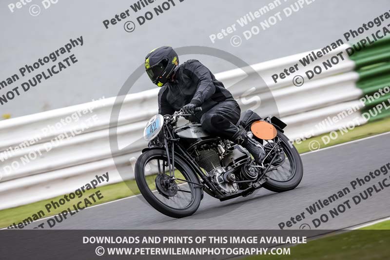 Vintage motorcycle club;eventdigitalimages;mallory park;mallory park trackday photographs;no limits trackdays;peter wileman photography;trackday digital images;trackday photos;vmcc festival 1000 bikes photographs